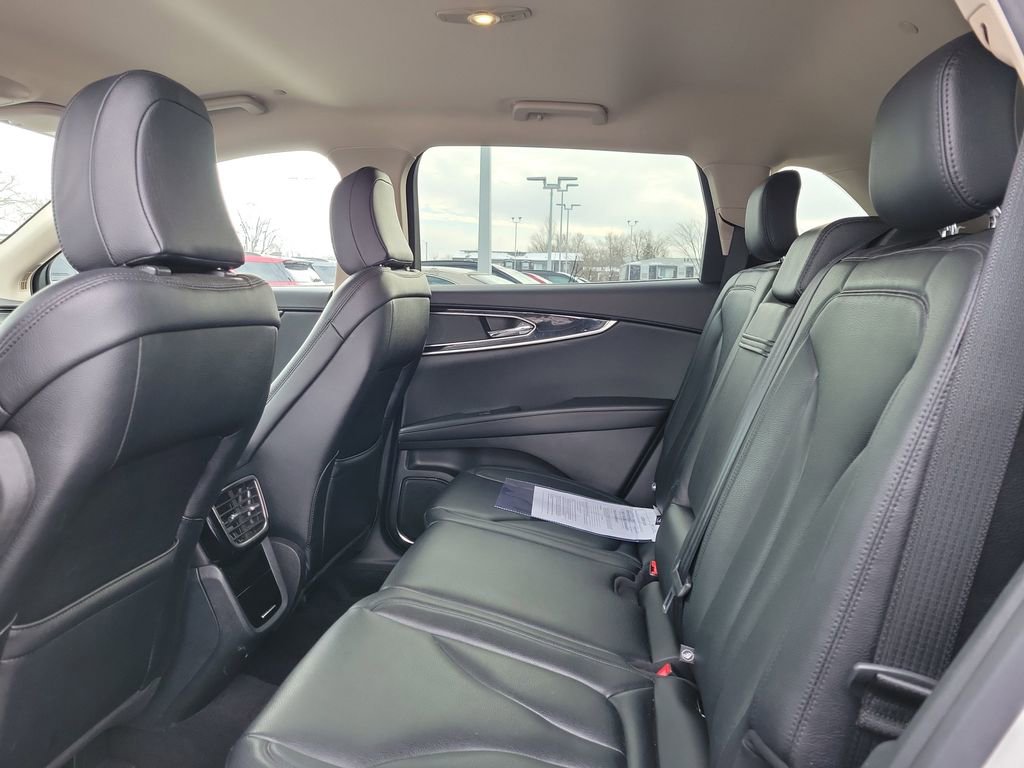 Certified 2023 Lincoln Nautilus AWD w/ Premium Package image 13