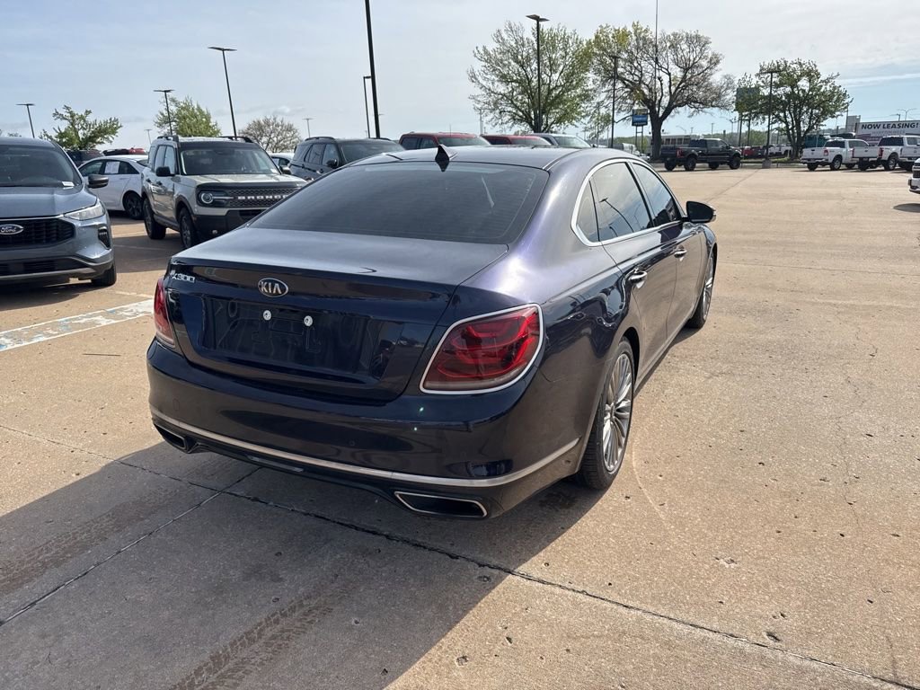 Used 2019 Kia K900 Luxury w/ VIP Package image 5