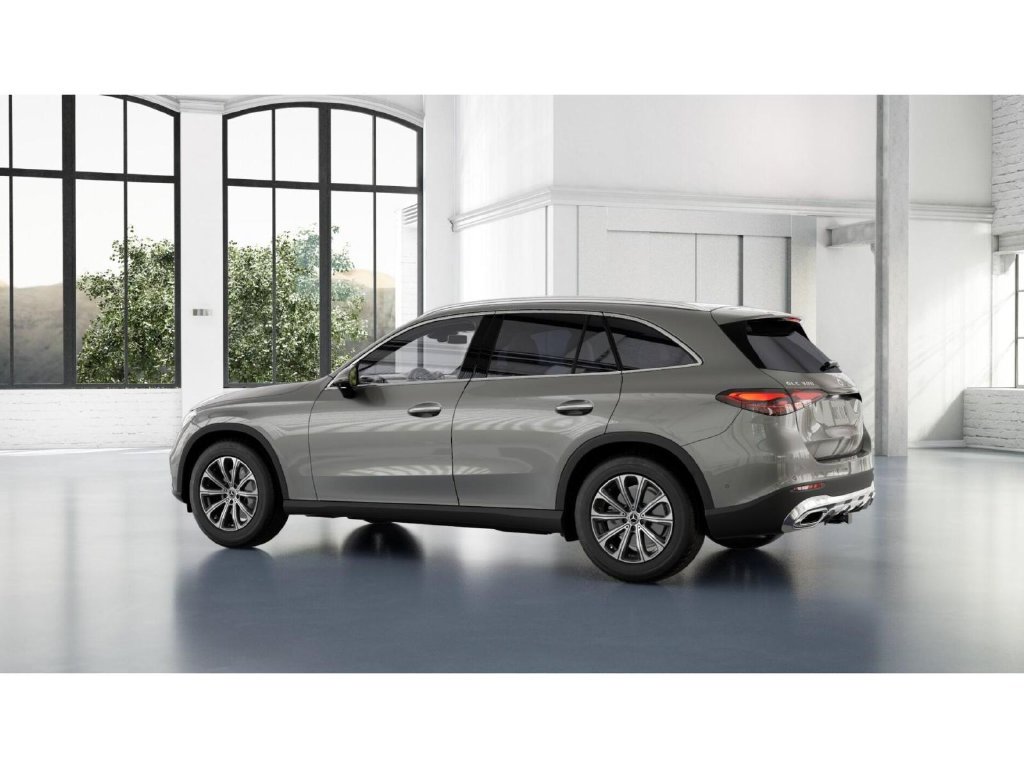 Used 2023 Mercedes-Benz GLC 300 4MATIC image 31
