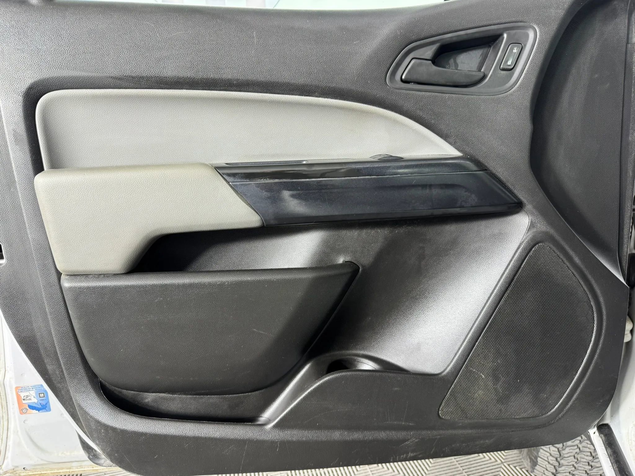 Used 2017 Chevrolet Colorado W/T RWD image 29