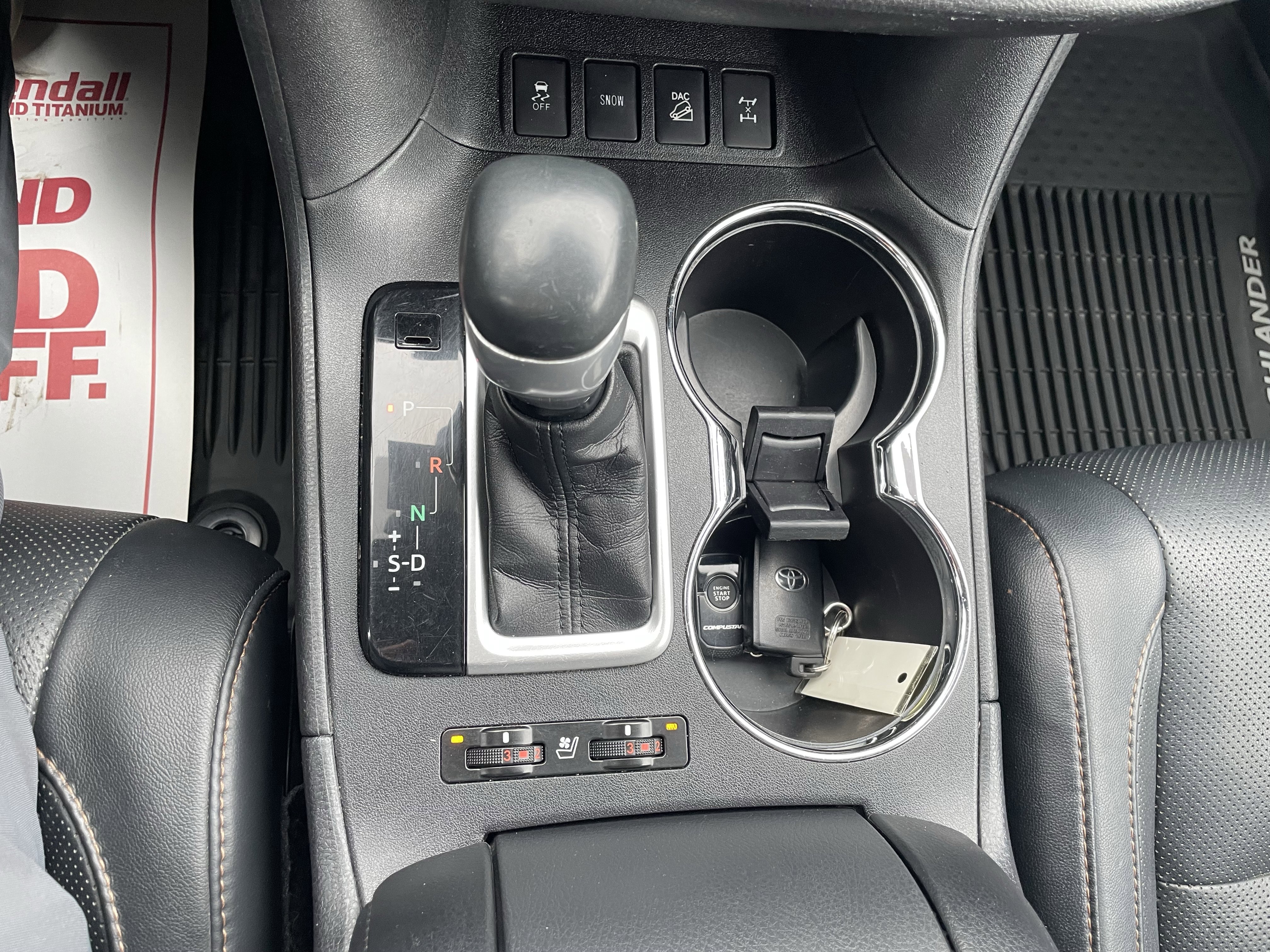 Used 2017 Toyota Highlander Limited w/ Protection Package #3 image 24