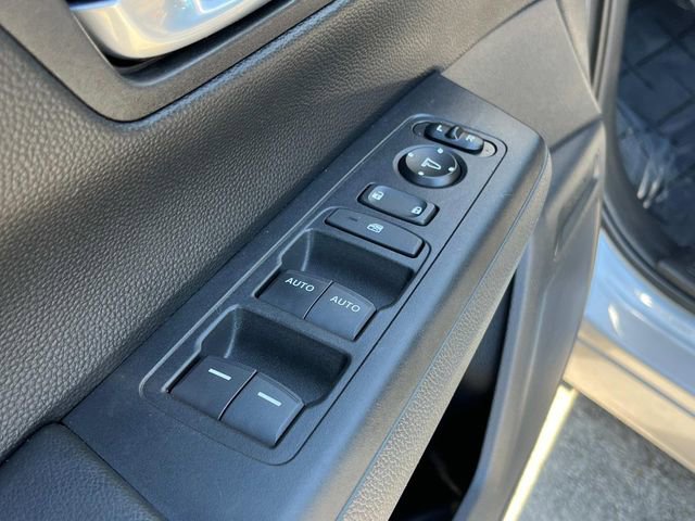Used 2023 Honda CR-V Sport image 28