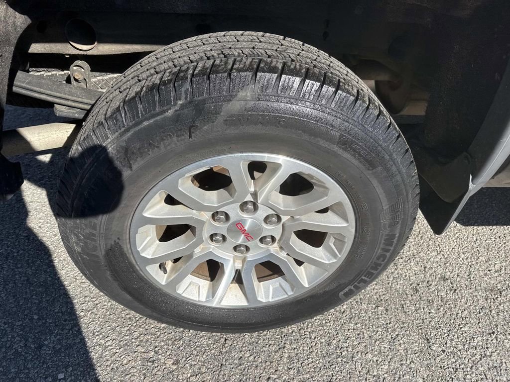 Used 2018 GMC Sierra 1500 SLE w/ SLE Value Package image 9