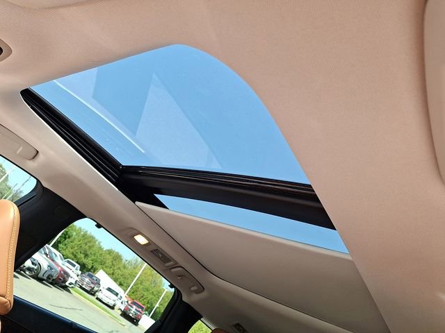 Used 2024 INFINITI QX60 Sensory w/ Vision Package image 13