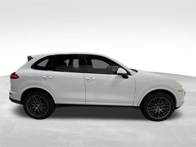 Used 2017 Porsche Cayenne Platinum Edition image 5