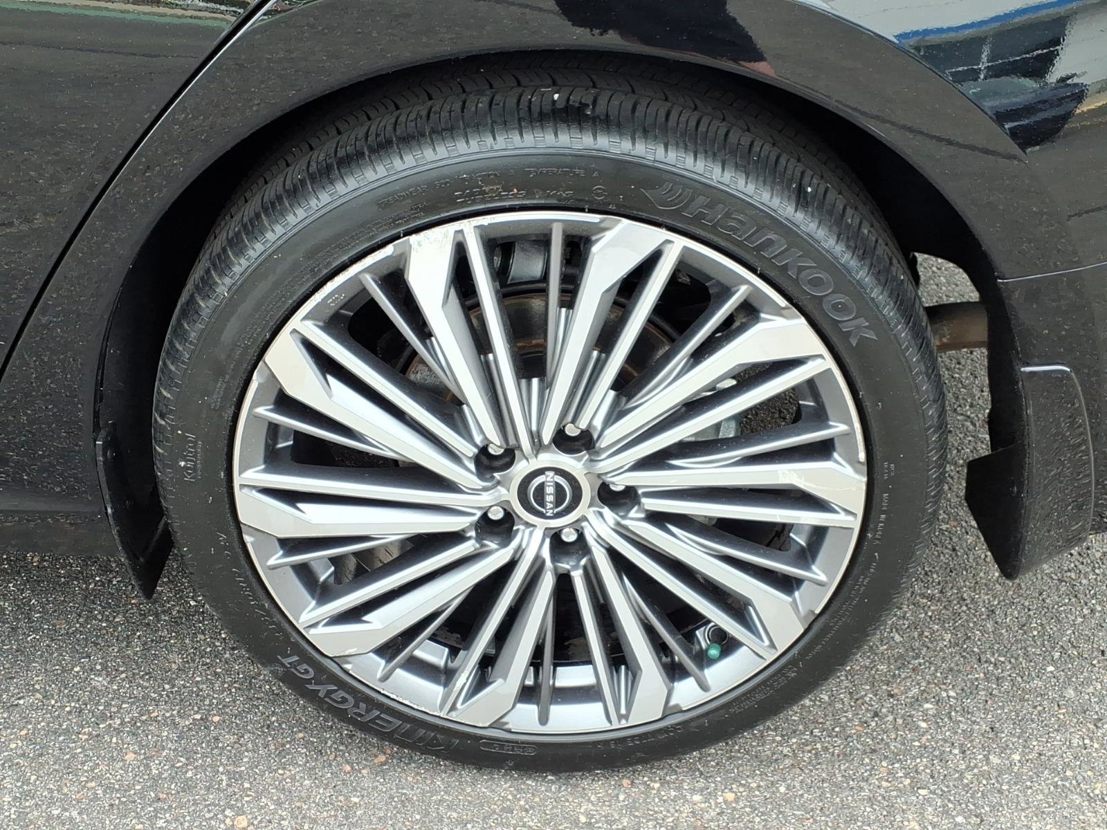 Used 2024 Nissan Altima 2.5 SL FWD image 13