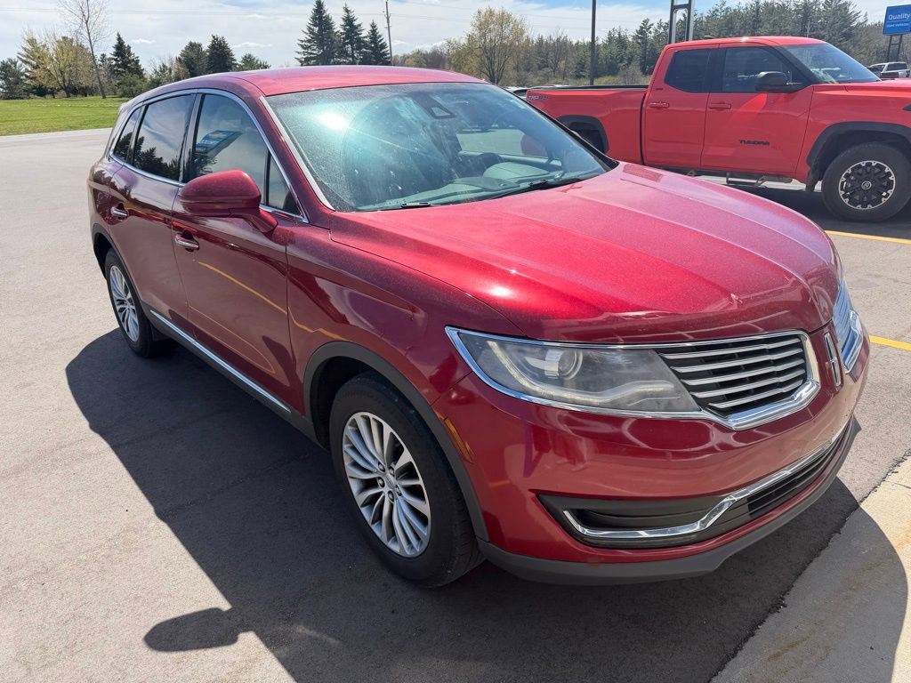 Used 2016 Lincoln MKX Select w/ Select Plus Package AWD/4WD image 3