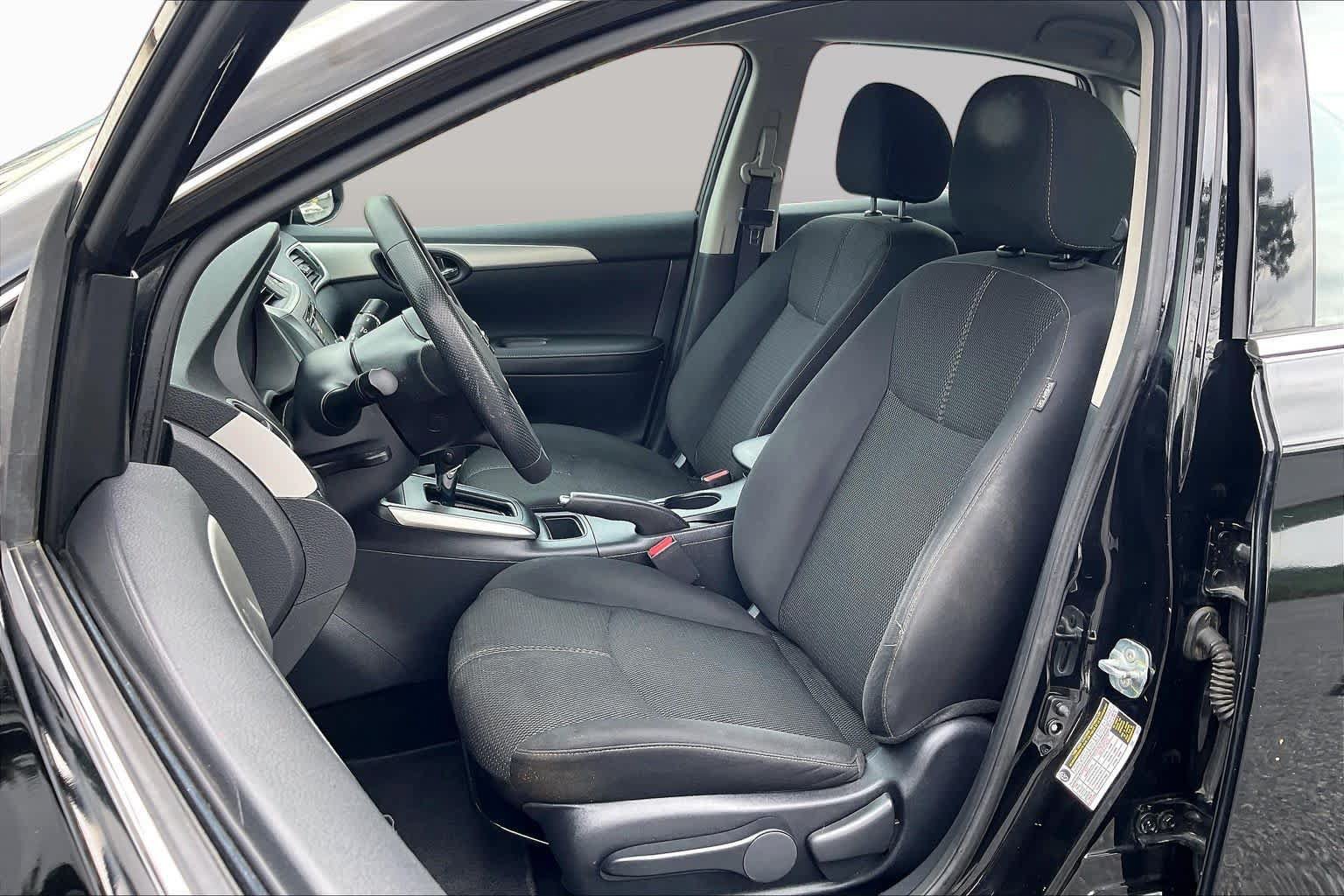 Used 2018 Nissan Sentra S FWD image 7