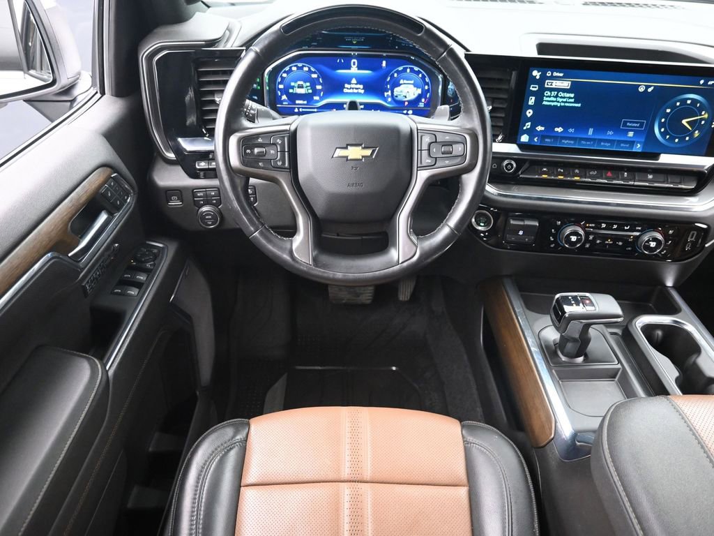 Used 2023 Chevrolet Silverado 1500 High Country image 11