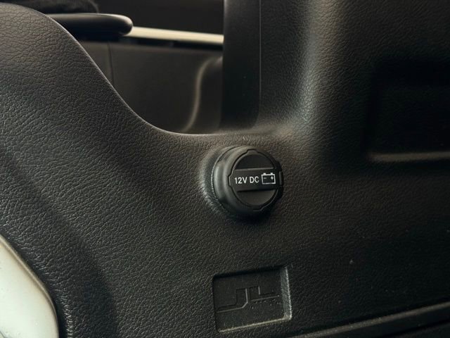 Used 2018 Jeep Wrangler Unlimited Sahara image 12