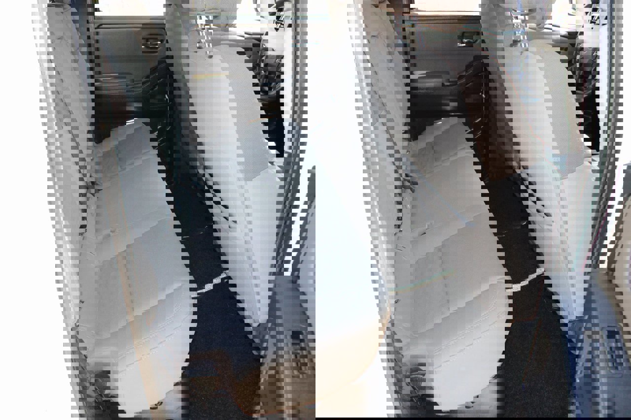 Used 2023 Nissan Frontier SV image 17