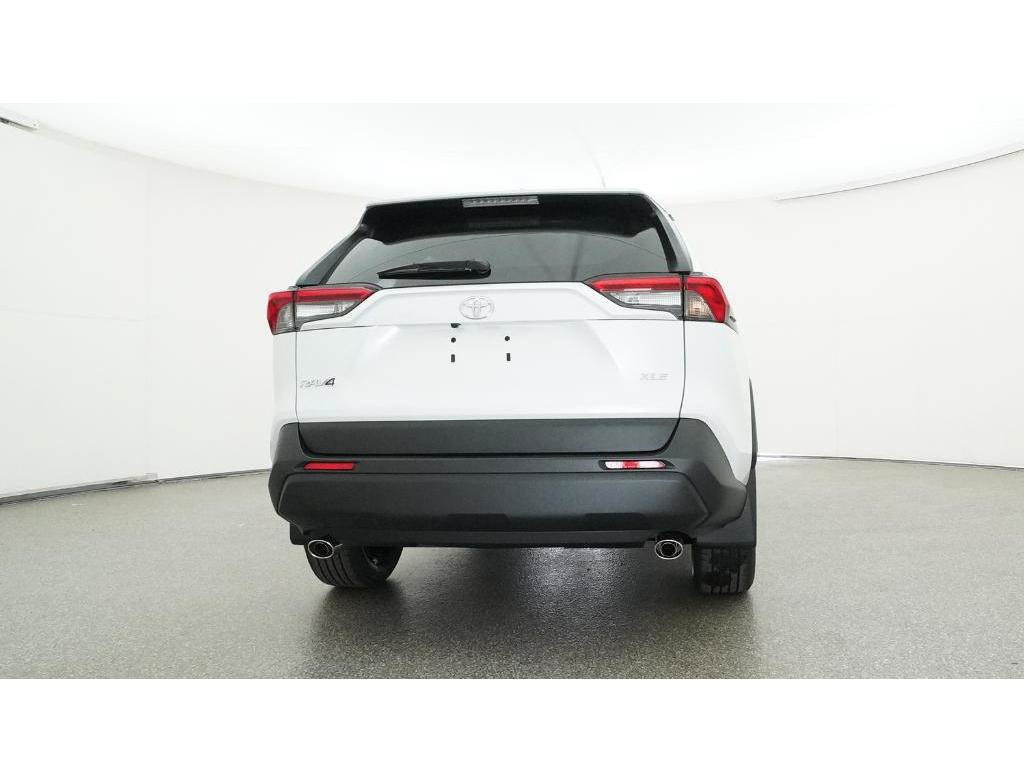 Used 2025 Toyota RAV4 XLE Premium FWD image 29