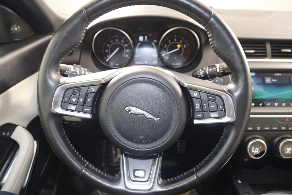 Used 2018 Jaguar E-PACE R-Dynamic S AWD/4WD image 36