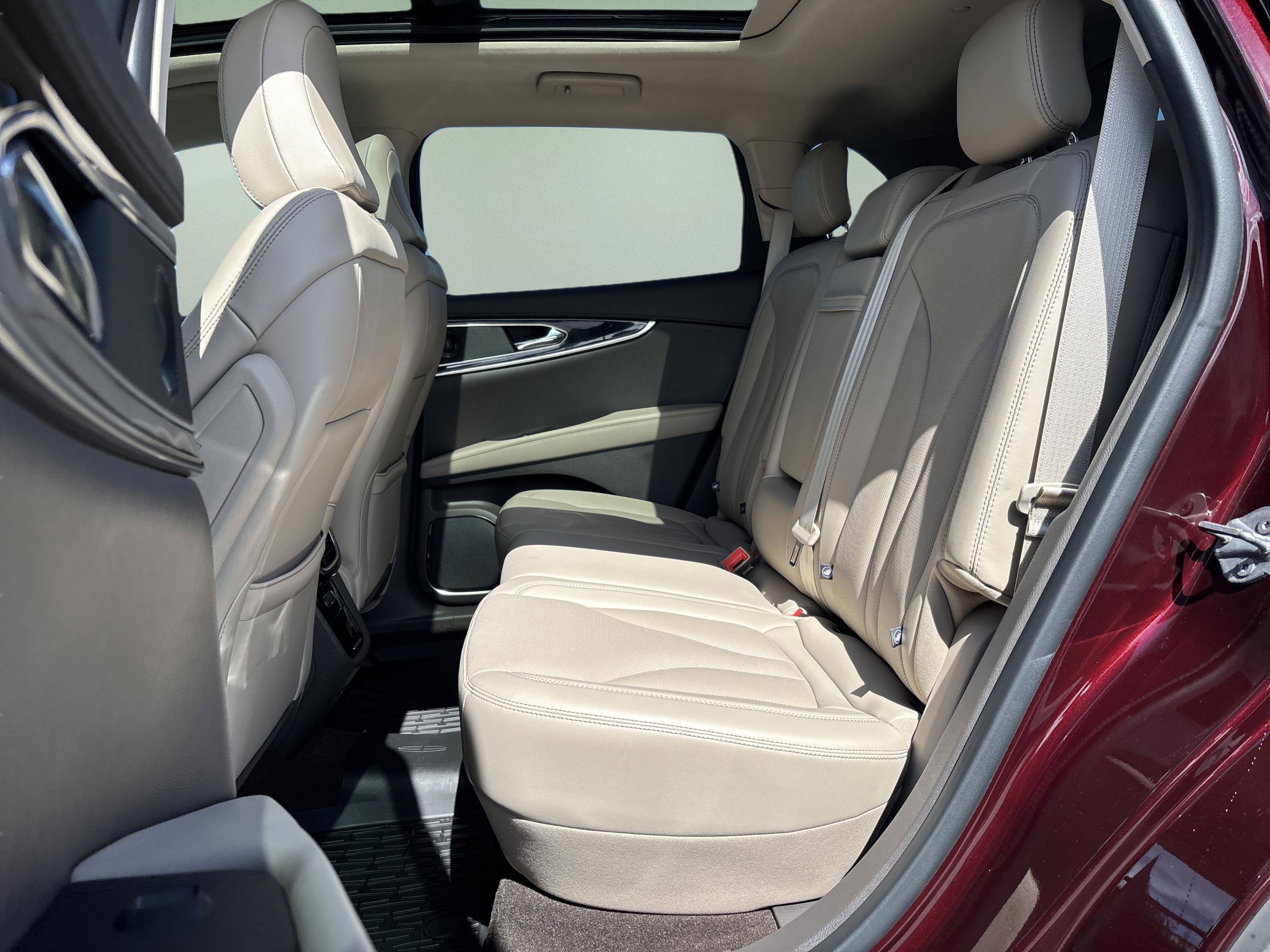 Used 2022 Lincoln Nautilus Reserve w/ Equipment Group 201A image 20