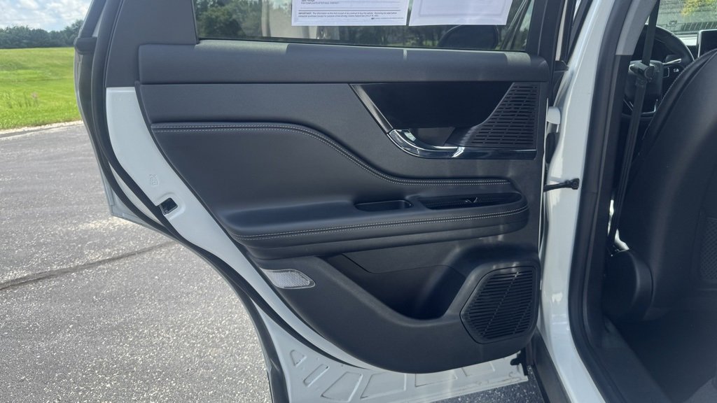 Used 2022 Lincoln Corsair FWD w/ Equipment Group 101A image 11