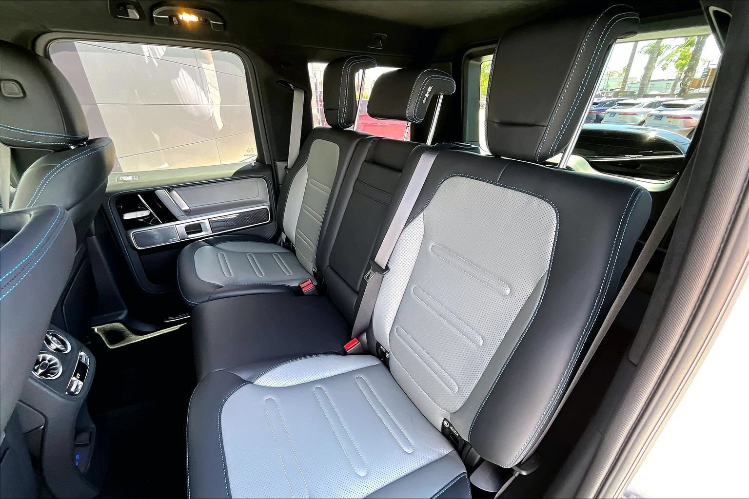 Used 2025 Mercedes-Benz G 580 w/ EQ Technology image 26