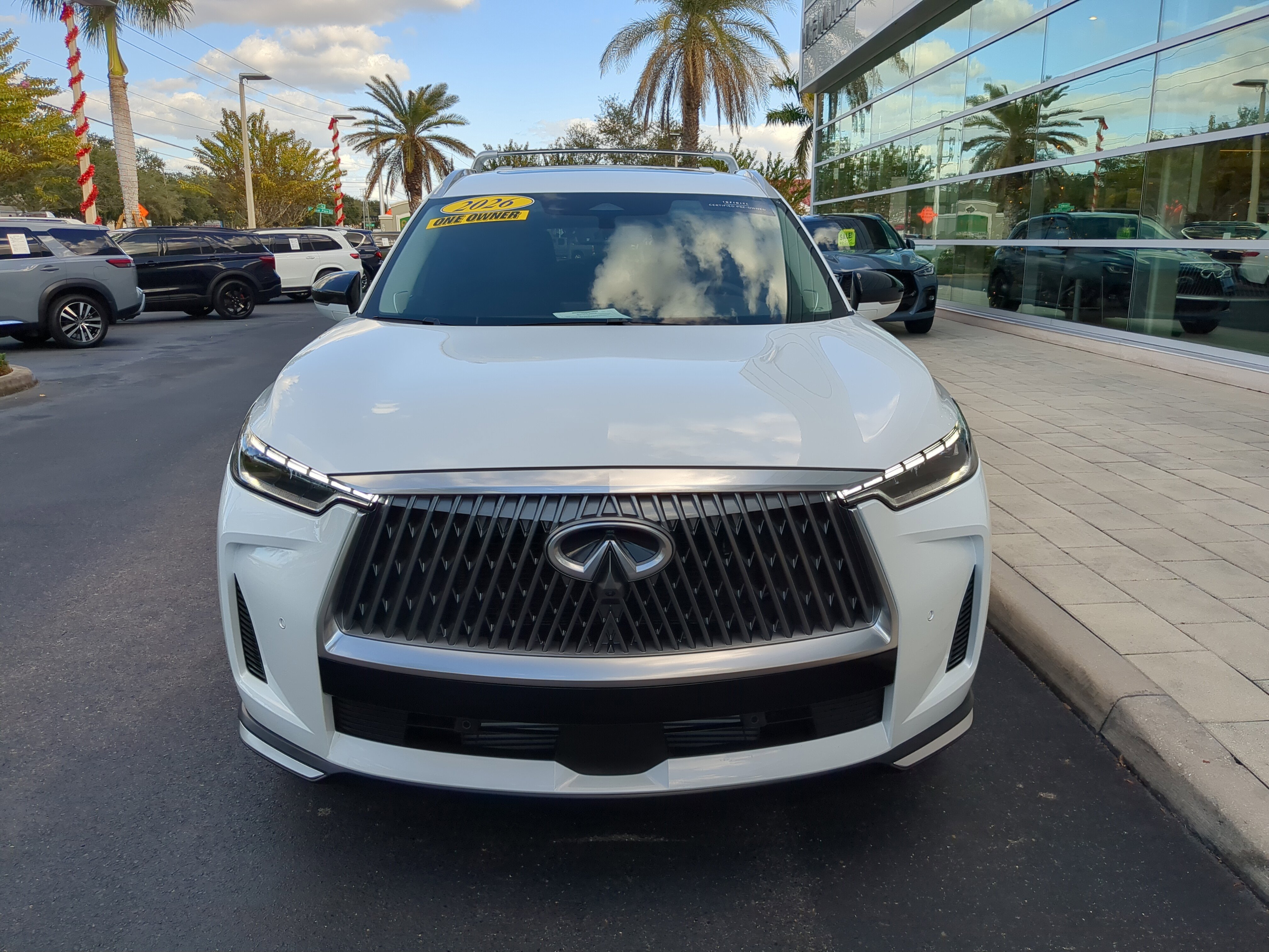 Used 2026 INFINITI QX60 Luxe w/ Cargo Package image 2