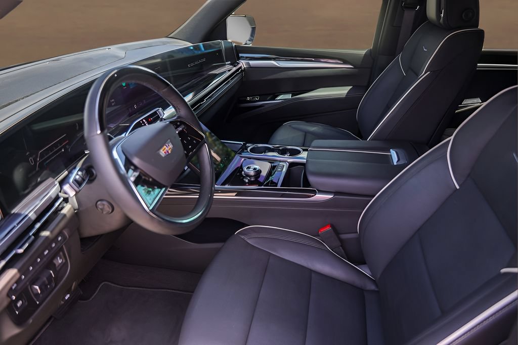 Certified 2025 Cadillac Escalade Sport w/ Touring Package AWD/4WD image 9