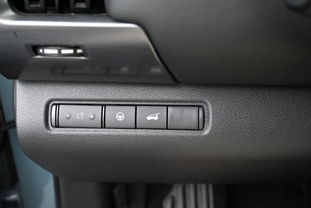 New 2026 Nissan Pathfinder SL w/ Cargo Package FWD image 18