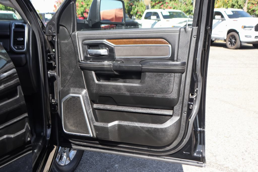 Used 2023 RAM 2500 Laramie AWD/4WD image 40