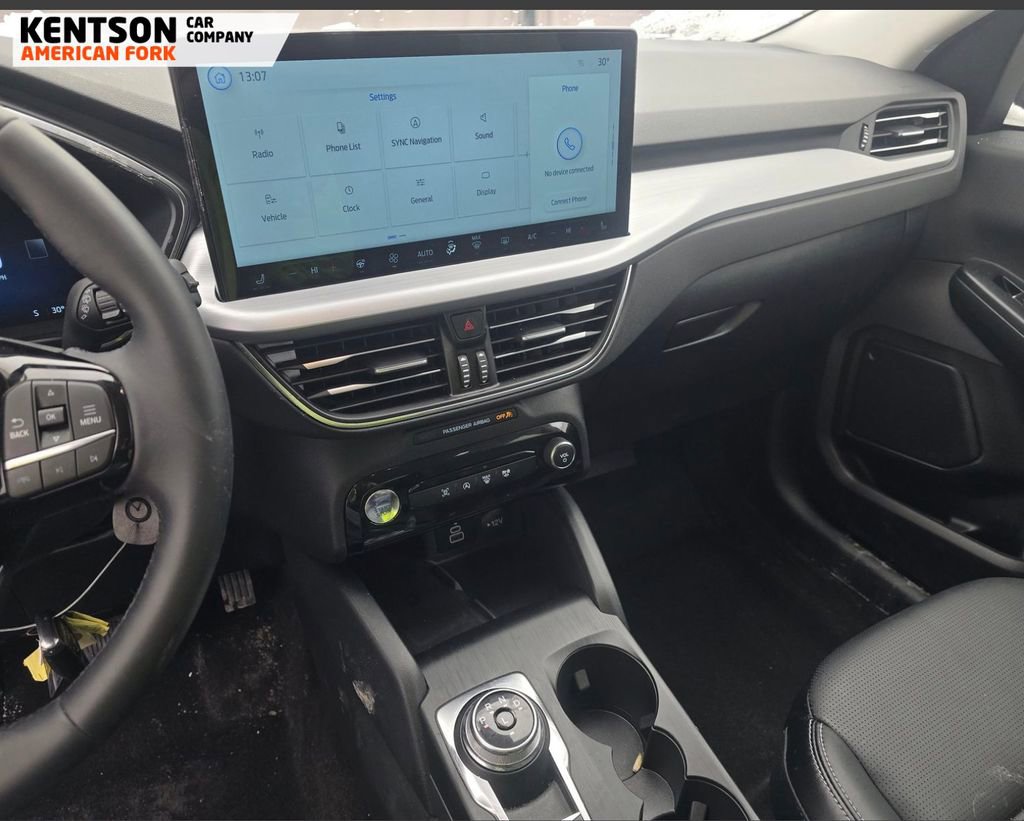 Used 2025 Ford Escape Platinum image 5