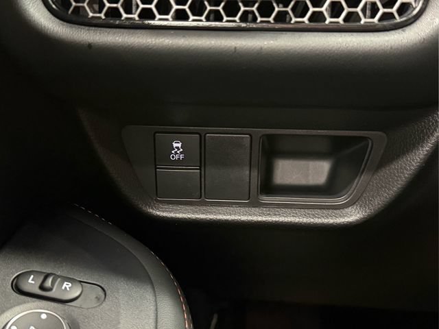 Used 2024 Honda HR-V Sport image 30