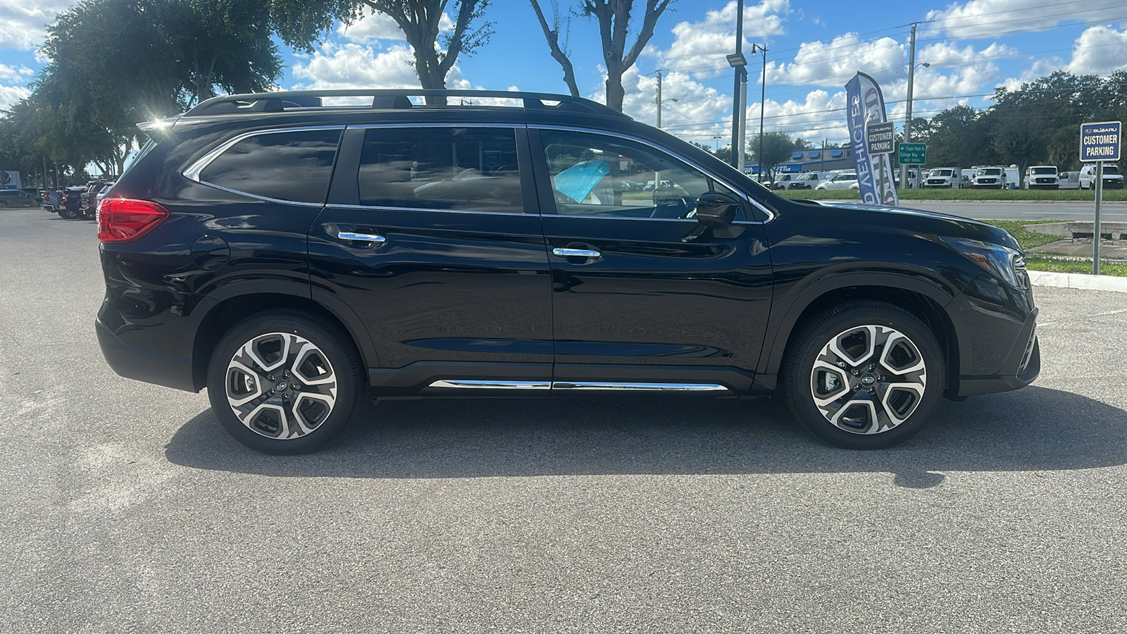 New 2025 Subaru Ascent Touring image 28