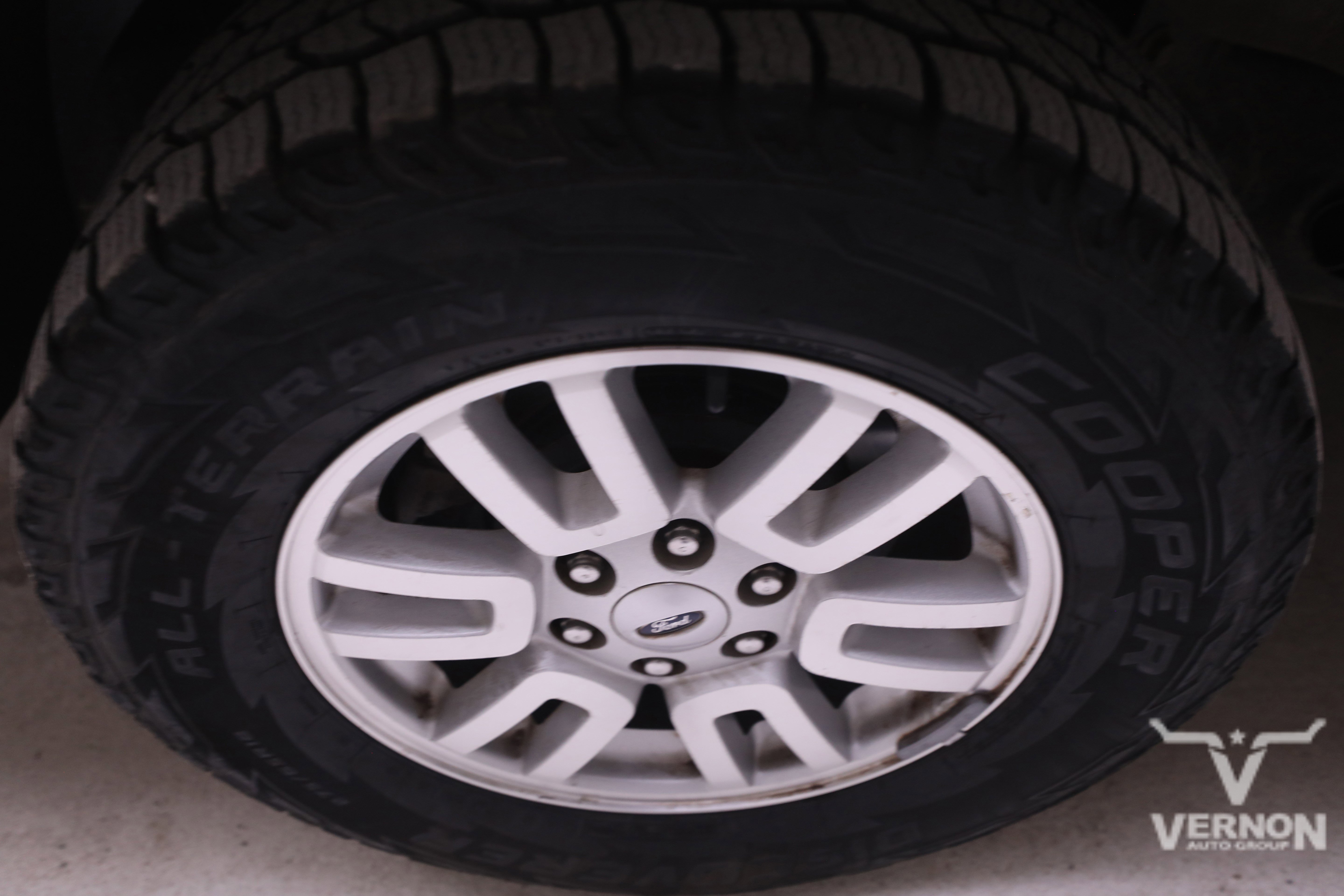 Used 2013 Ford Expedition EL XLT image 26