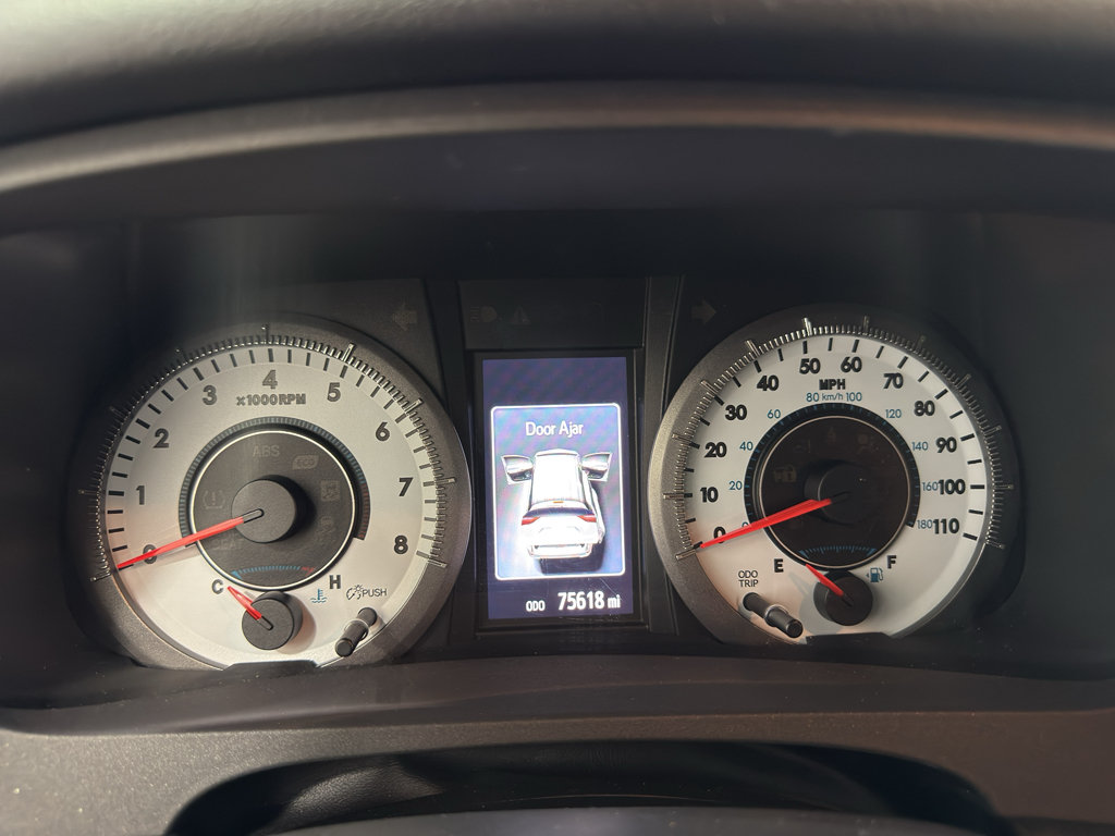 Used 2018 Toyota Sienna SE Premium FWD image 27