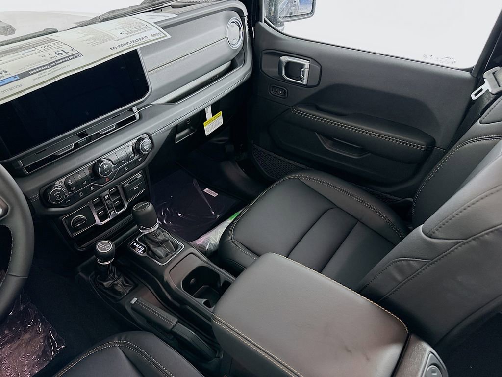 New 2026 Jeep Gladiator Sahara image 31