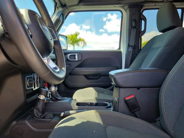 Used 2024 Jeep Wrangler Sahara image 21