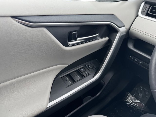 Certified 2024 Toyota RAV4 XLE image 30