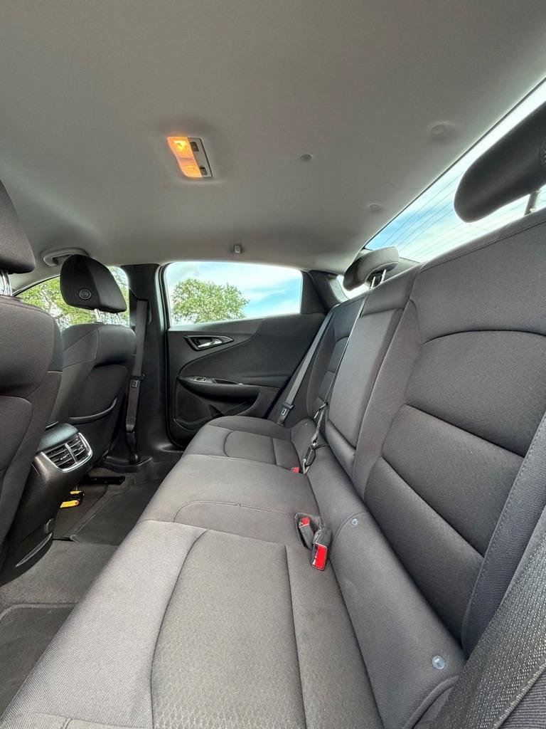 Used 2023 Chevrolet Malibu LT FWD image 12