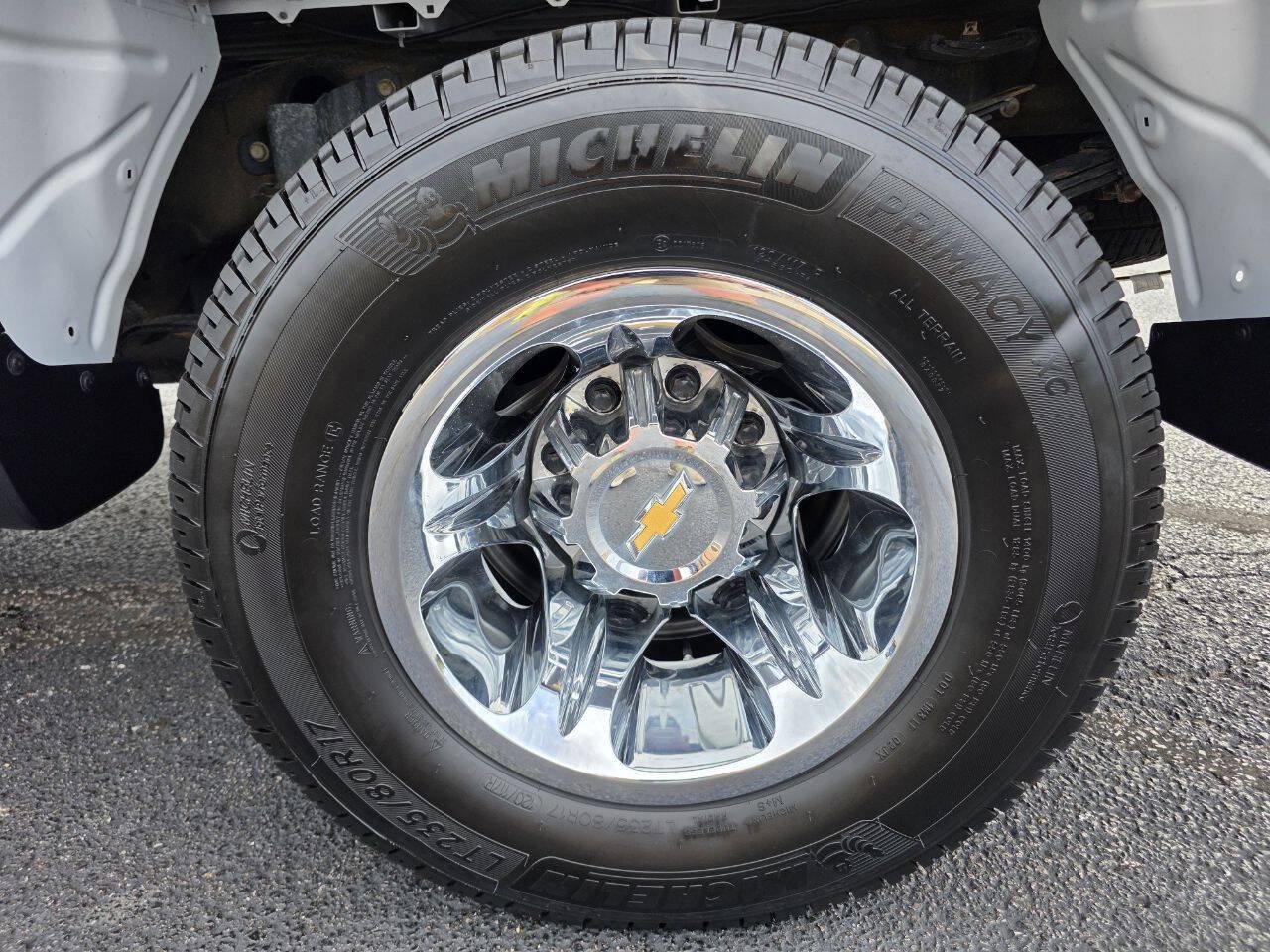 Used 2025 Chevrolet Silverado 3500 LT w/ Convenience Package AWD/4WD image 28