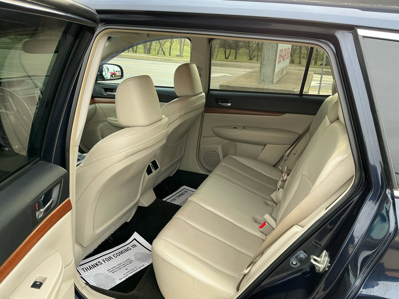 Used 2014 Subaru Outback 2.5i Limited w/ Moonroof Package image 9