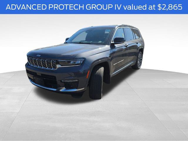 Used 2023 Jeep Grand Cherokee L Summit AWD/4WD image 4