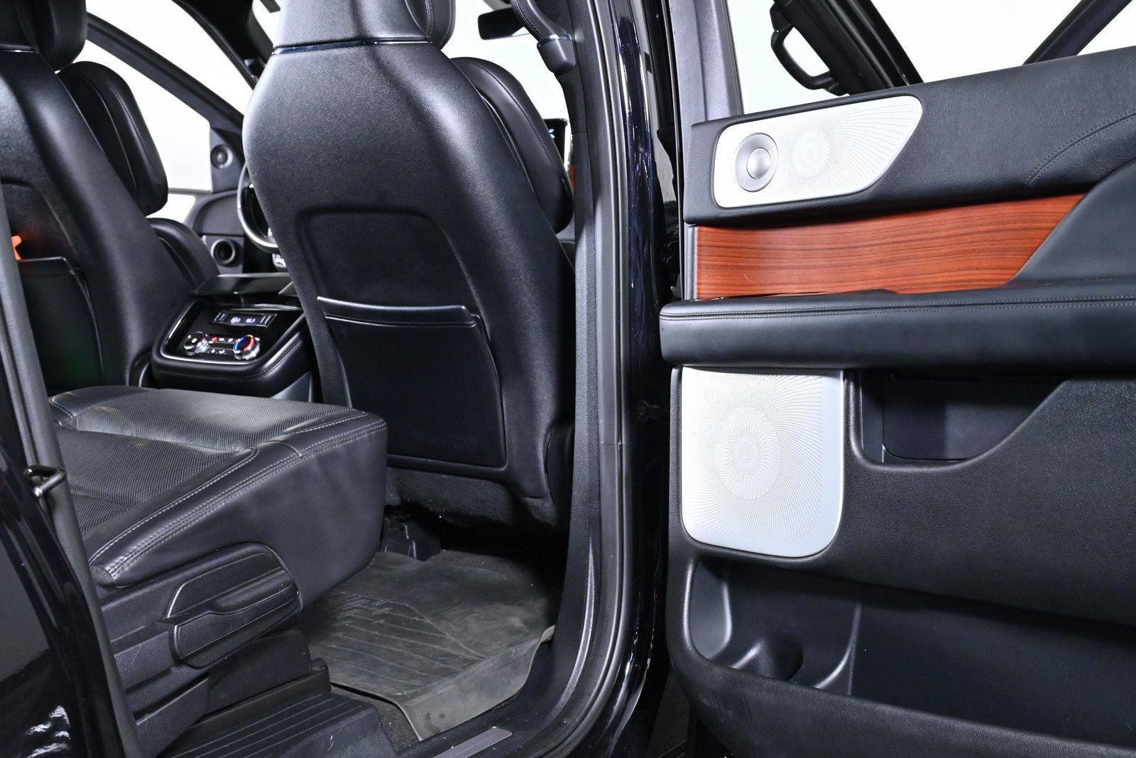 Used 2021 Lincoln Navigator L Reserve w/ Luxury Package AWD/4WD image 27