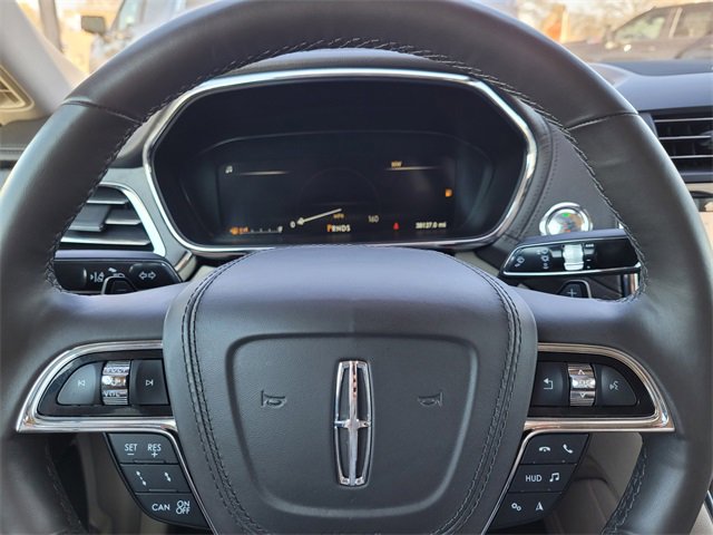 Used 2019 Lincoln Continental Reserve image 18