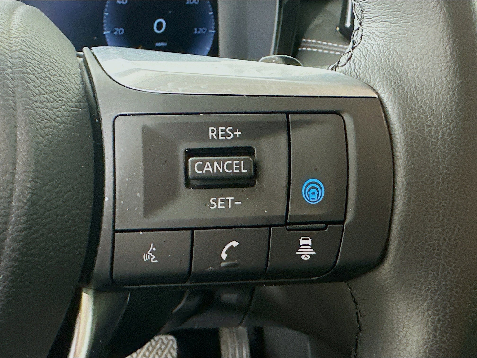 Used 2024 INFINITI QX60 Luxe w/ Performance Audio Package image 14