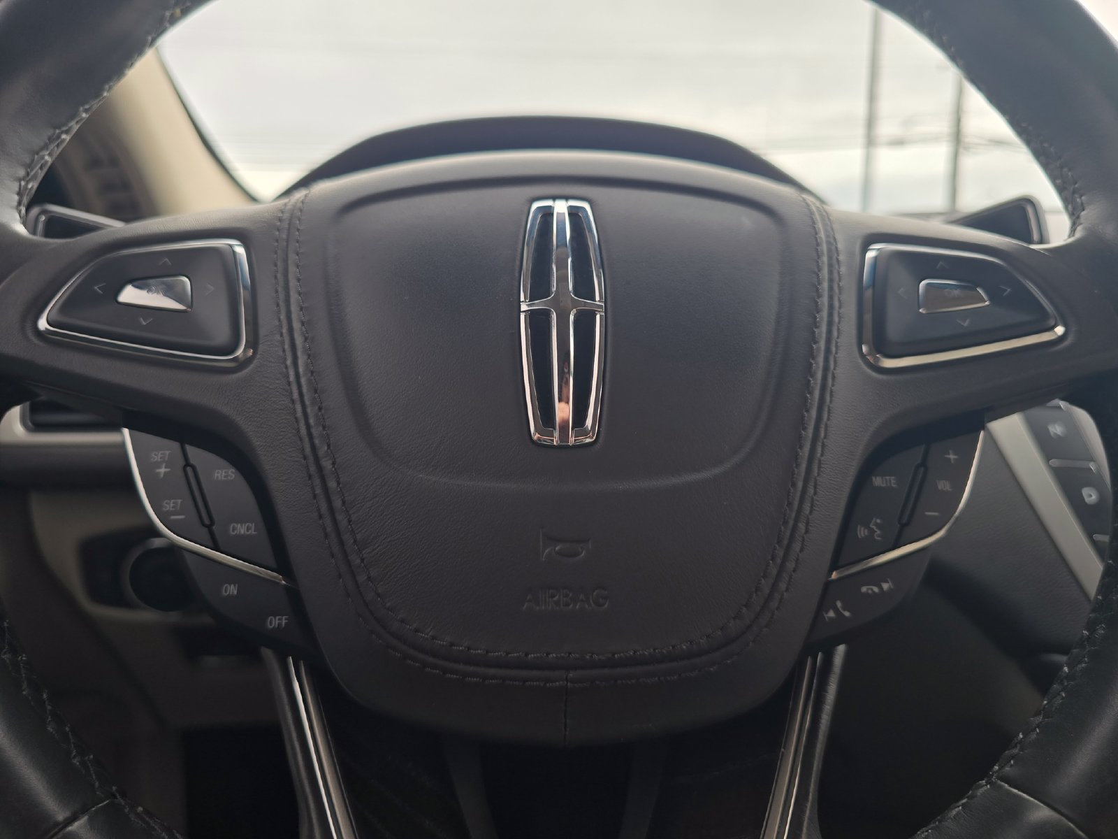Used 2018 Lincoln MKZ Select w/ Select Plus Package FWD image 27