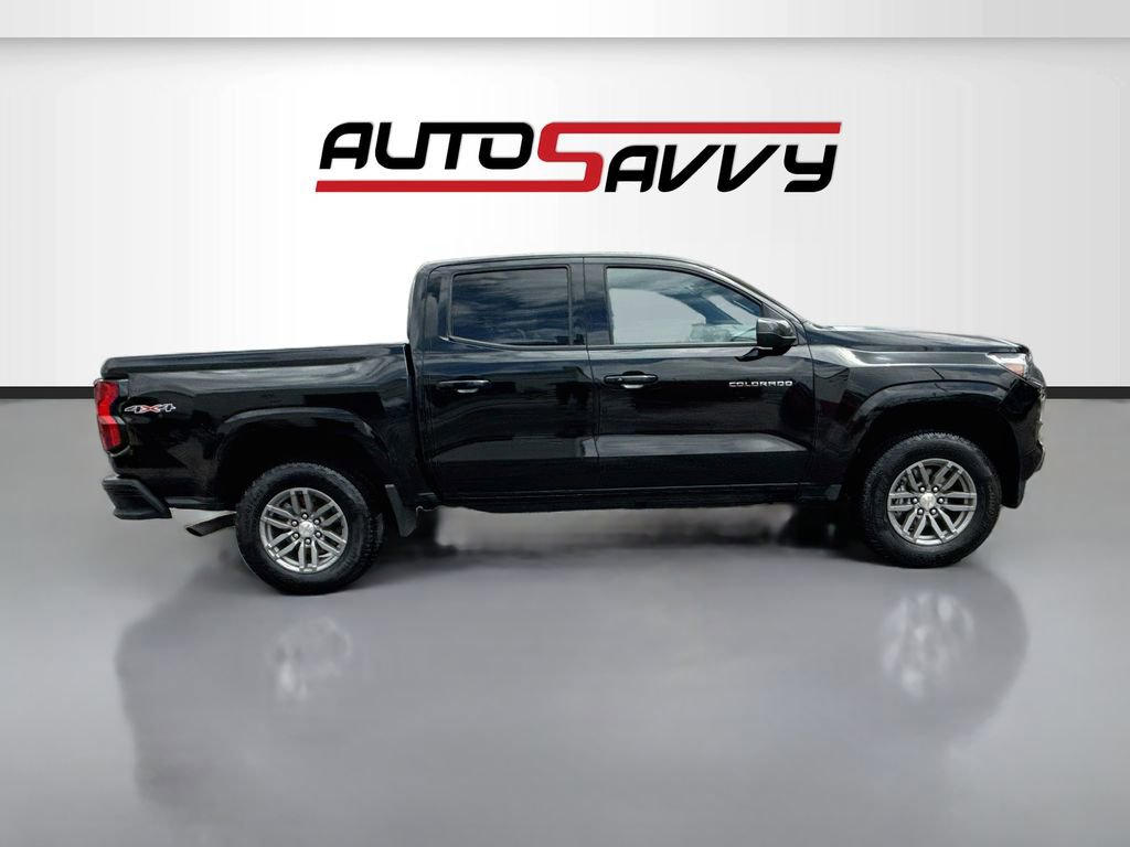Used 2024 Chevrolet Colorado LT w/ LT Convenience Package II AWD/4WD image 8