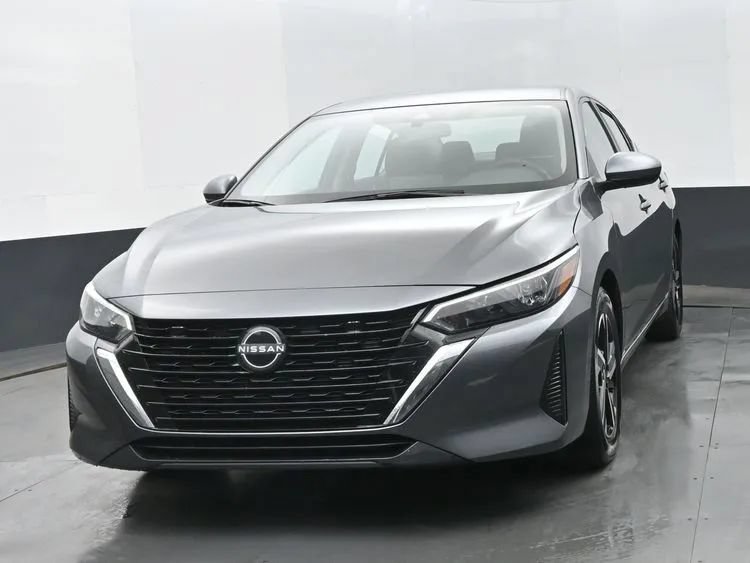 Used 2025 Nissan Sentra SV FWD image 1