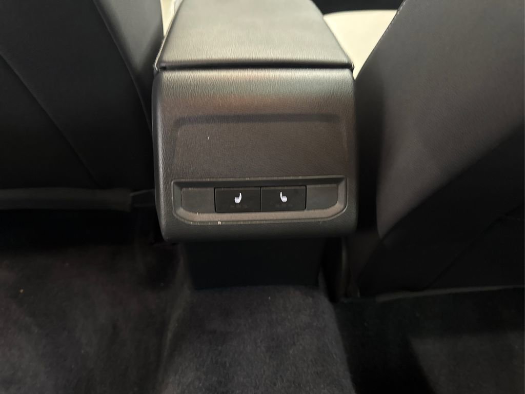 Used 2020 Volkswagen Jetta R-Line w/ R-Line Cold Weather Package image 35