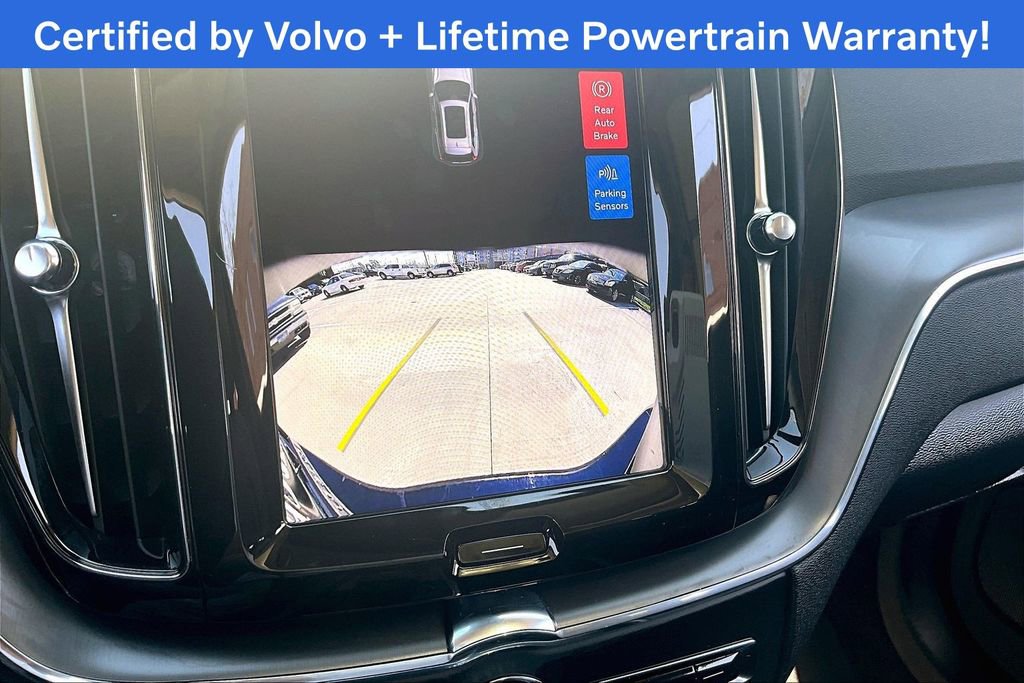 Certified 2025 Volvo XC60 B5 Core image 30