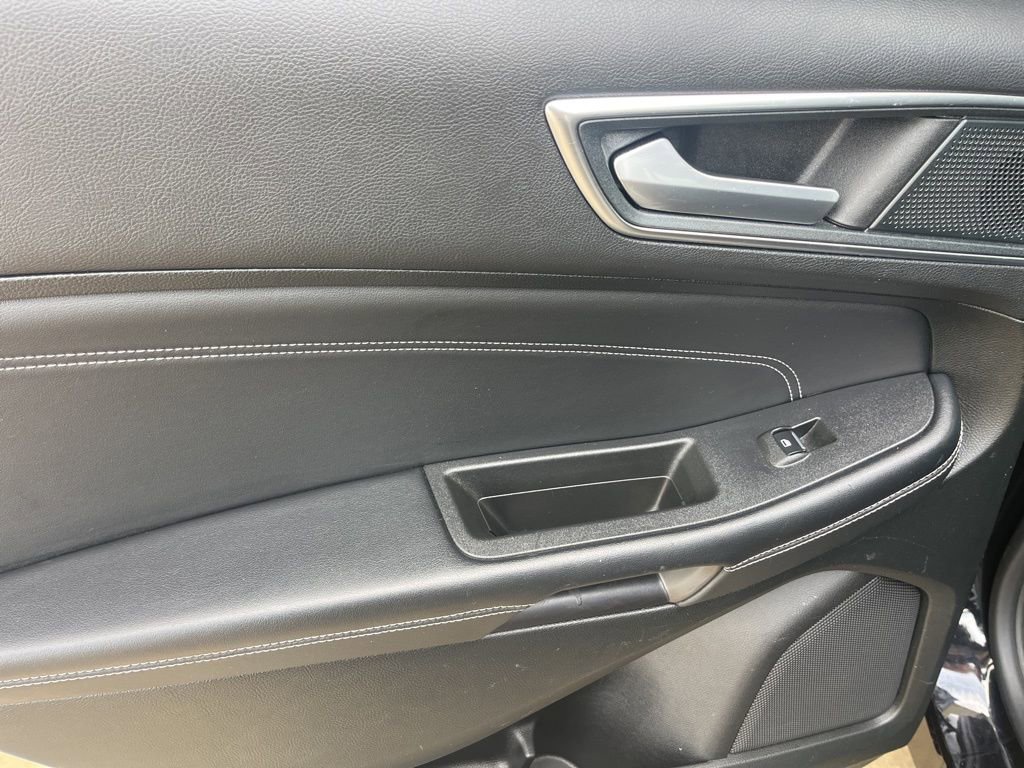 Used 2024 Ford Edge Titanium w/ Equipment Group 301A image 29