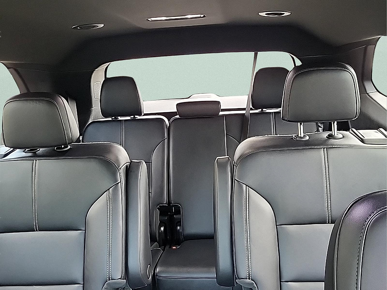 Used 2024 GMC Acadia Elevation AWD/4WD image 16