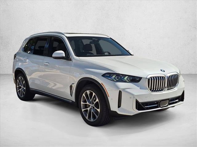 Used 2026 BMW X5 xDrive40i w/ Climate Comfort Package AWD/4WD image 3
