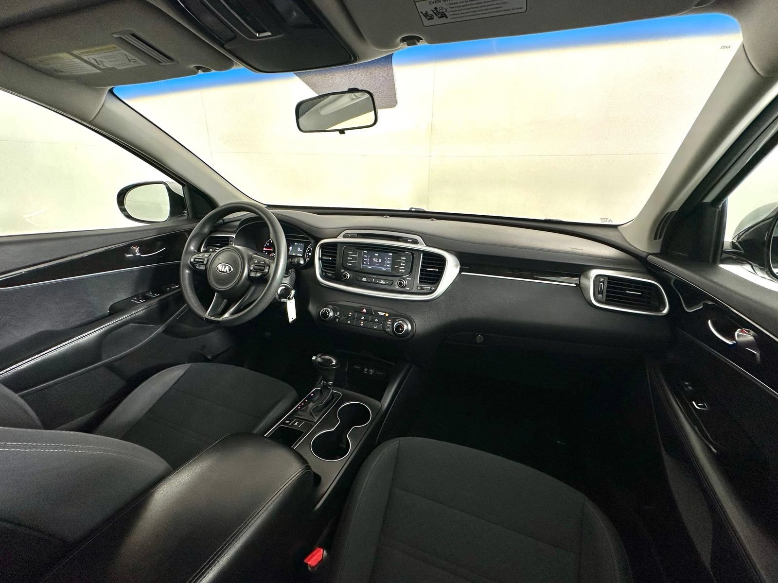 Used 2016 Kia Sorento AWD image 2