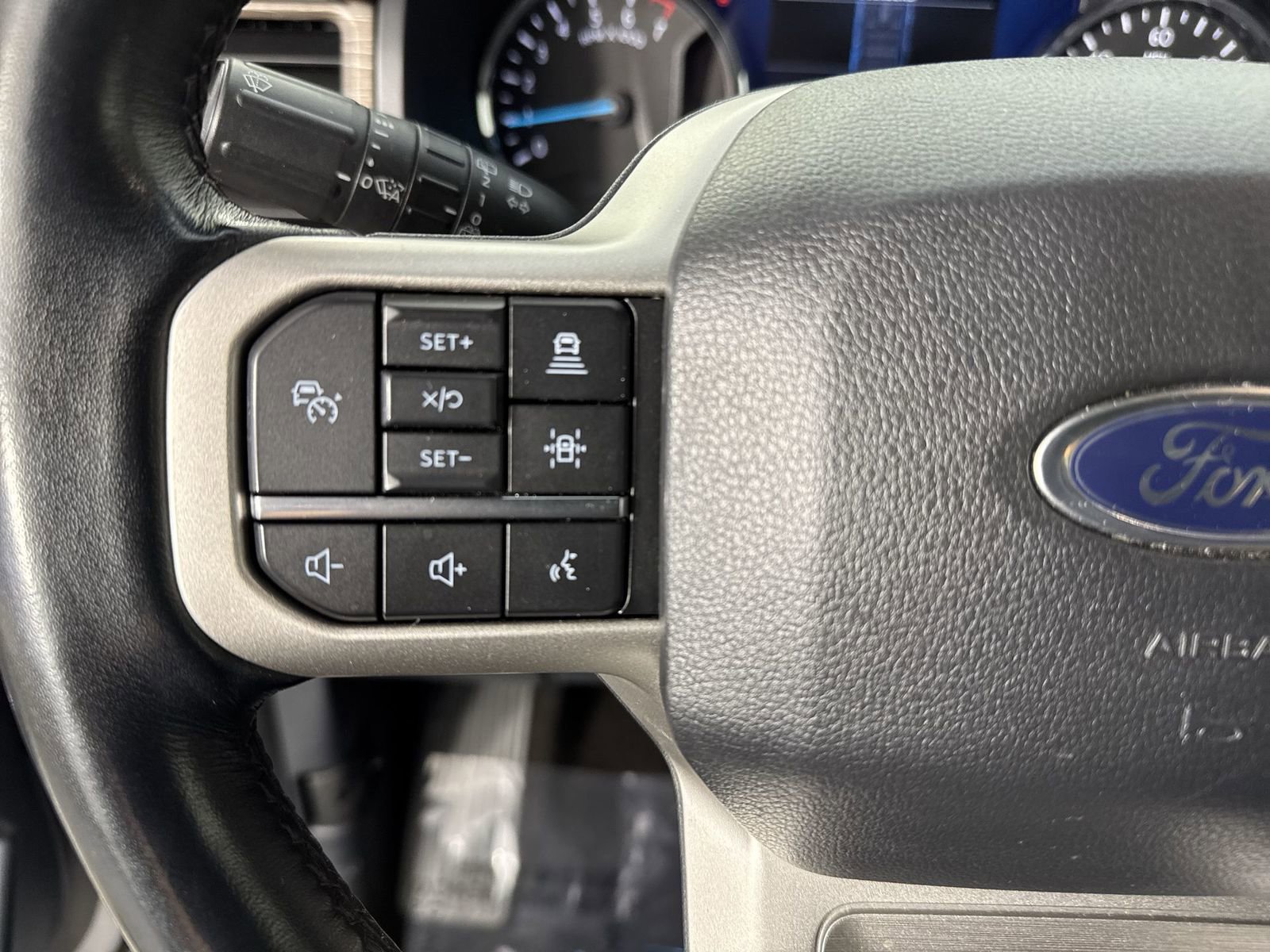 Used 2022 Ford Expedition Max Limited image 12