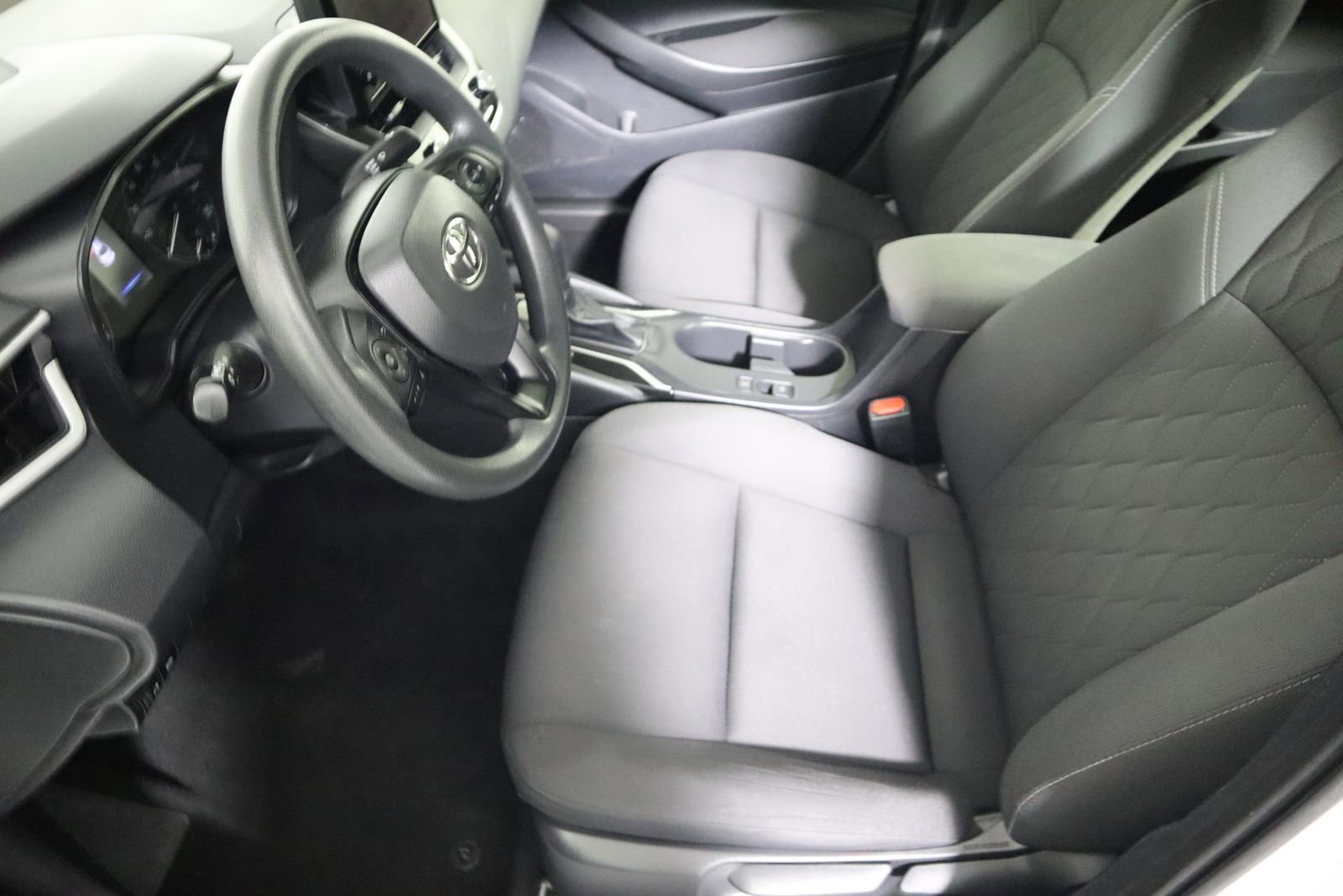 Used 2023 Toyota Corolla LE image 25